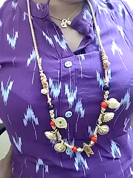 gaurika18 online show from 03/19/25, 02:02