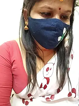 gaurika18 online show from 01/13/26, 07:46