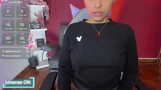 Snapshot of samantha_simur chatting on 01/19/25, 04:01 samantha simur online show from 01/19/25, 04:01