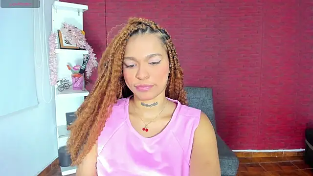 Snapshot of samantha_simur chatting on 02/04/25, 03:33 samantha simur online show from 02/04/25, 03:33