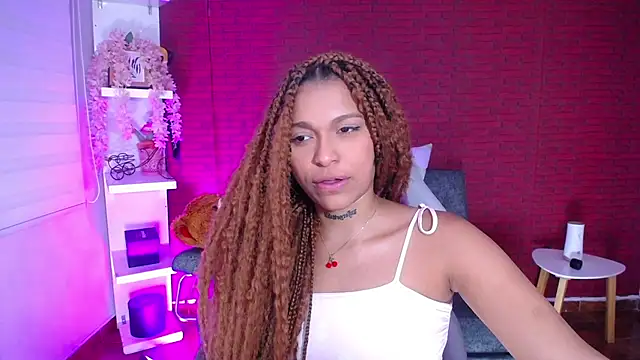 Snapshot of samantha_simur chatting on 02/13/25, 04:11 samantha simur online show from 02/13/25, 04:11