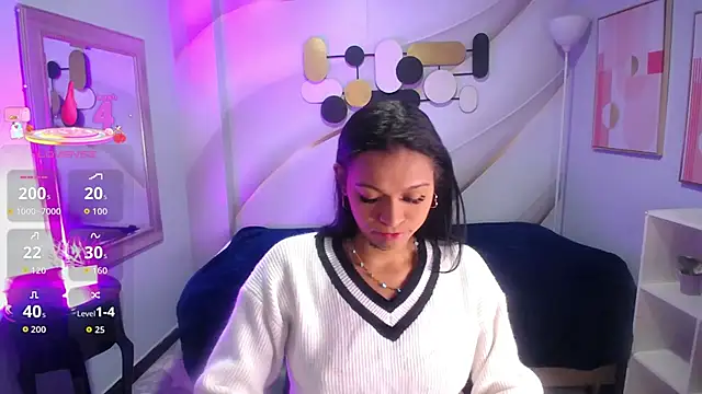 Snapshot of samantha_simur chatting on 10/18/25, 11:33 samantha simur online show from 10/18/25, 11:33