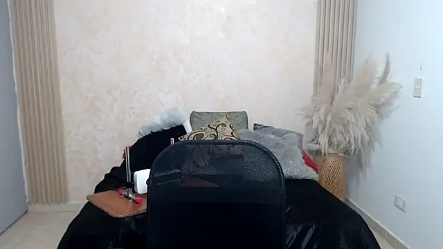 JESSYCHERNOBIL online show from 02/11/26, 11:26