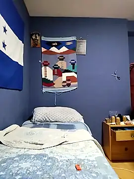 Snapshot of minitranca chatting on 02/28/25, 12:10 minitranca online show from 02/28/25, 12:10