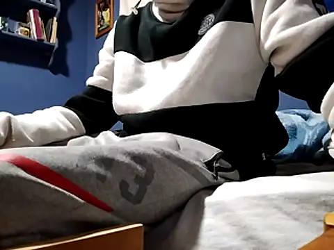 Snapshot of minitranca chatting on 11/26/25, 10:55 minitranca online show from 11/26/25, 10:55