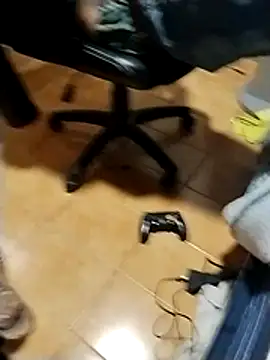 Snapshot of minitranca chatting on 12/14/25, 03:23 minitranca online show from 12/14/25, 03:23