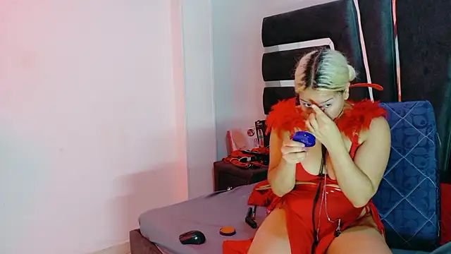 AliceandMax online show from 02/20/26, 01:22