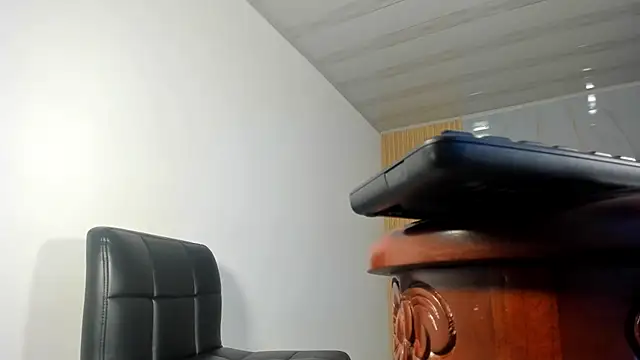 Snapshot of Keila_Mendoza chatting on 02/11/26, 06:51 Keila Mendoza online show from 02/11/26, 06:51