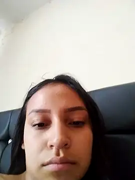 emma ambar online show from 10/11/25, 04:16