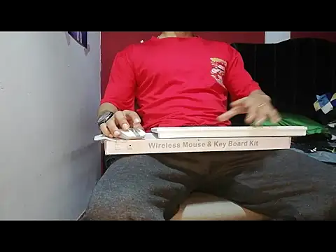 rolobot online show from 10/20/25, 02:12