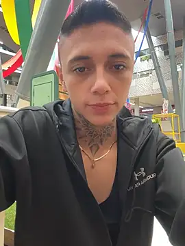 Snapshot of _PhillipBrown chatting on 02/22/25, 12:19 PhillipBrown online show from 02/22/25, 12:19