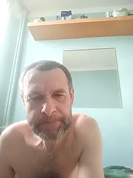 Snapshot of Andrzej-M chatting on 03/08/26, 02:54 Andrzej-M online show from 03/08/26, 02:54