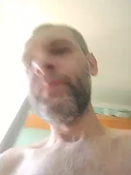 Snapshot of Andrzej-M chatting on 05/25/26, 11:38 Andrzej-M online show from 05/25/26, 11:38