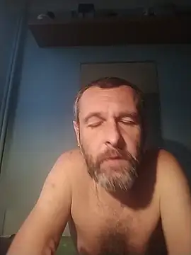 Snapshot of Andrzej-M chatting on 06/14/26, 02:24 Andrzej-M online show from 06/14/26, 02:24
