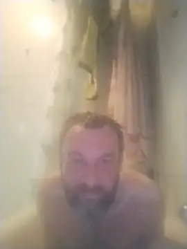 Snapshot of Andrzej-M chatting on 06/21/26, 01:46 Andrzej-M online show from 06/21/26, 01:46