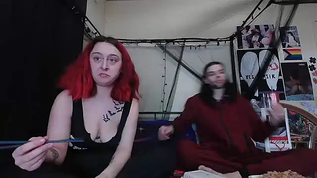 Snapshot of NovaLove2002 chatting on 01/06/25, 04:04 NovaLove2002 online show from 01/06/25, 04:04