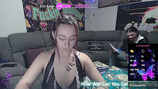 Snapshot of NovaLove2002 chatting on 11/23/25, 04:34 NovaLove2002 online show from 11/23/25, 04:34