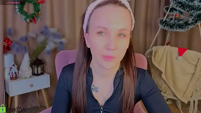 Wendy mm online show from 12/15/25, 09:13