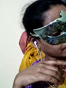 anuradha1432 online show from 03/20/25, 12:53