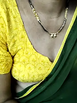 anuradha1432 online show from 11/21/25, 12:04