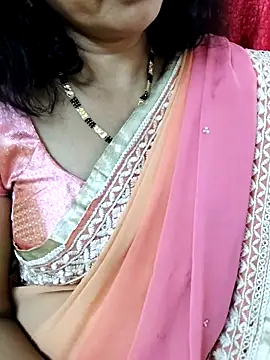 Snapshot of anuradha1432 chatting on 02/06/26, 10:40 anuradha1432 online show from 02/06/26, 10:40