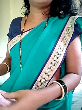 Snapshot of anuradha1432 chatting on 06/21/26, 08:28 anuradha1432 online show from 06/21/26, 08:28