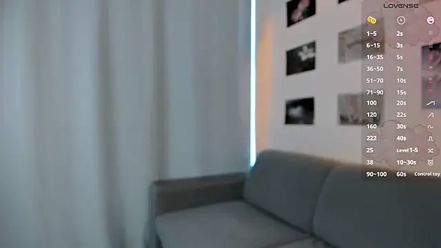 Snapshot of SofiaSimons chatting on 03/15/25, 06:25 SofiaSimons online show from 03/15/25, 06:25