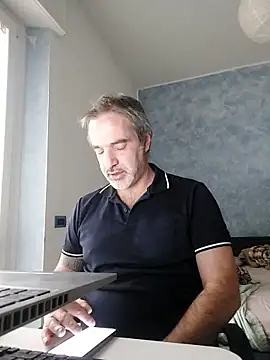 Snapshot of Marcolino183 chatting on 01/13/26, 08:19 Marcolino183 online show from 01/13/26, 08:19