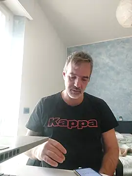 Snapshot of Marcolino183 chatting on 03/23/26, 08:18 Marcolino183 online show from 03/23/26, 08:18