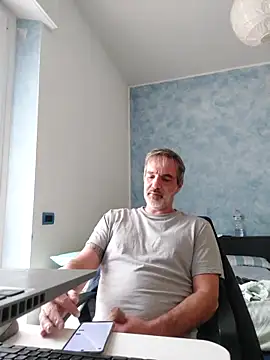 Snapshot of Marcolino183 chatting on 05/07/26, 07:14 Marcolino183 online show from 05/07/26, 07:14