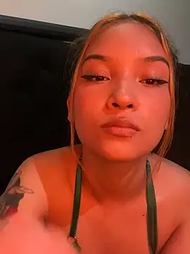 baby lizy online show from 01/11/25, 11:56