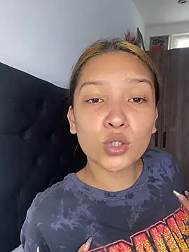 Snapshot of baby_lizy chatting on 01/28/25, 07:21 baby lizy online show from 01/28/25, 07:21