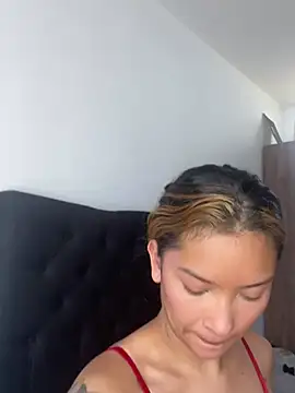 Snapshot of baby_lizy chatting on 02/05/25, 04:47 baby lizy online show from 02/05/25, 04:47