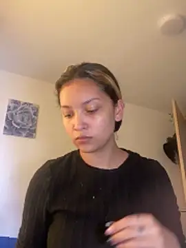 Snapshot of baby_lizy chatting on 10/27/25, 08:46 baby lizy online show from 10/27/25, 08:46