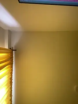 Snapshot of baby_lizy chatting on 11/04/25, 06:29 baby lizy online show from 11/04/25, 06:29