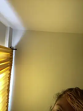 Snapshot of baby_lizy chatting on 11/06/25, 06:09 baby lizy online show from 11/06/25, 06:09