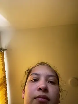 Snapshot of baby_lizy chatting on 11/13/25, 09:03 baby lizy online show from 11/13/25, 09:03