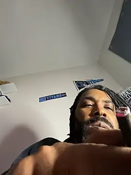 Snapshot of bigdinca chatting on 09/28/25, 03:56 bigdinca online show from 09/28/25, 03:56