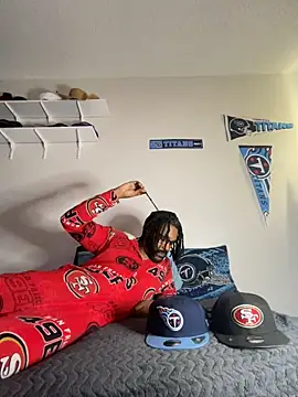 Snapshot of bigdinca chatting on 09/28/25, 04:01 bigdinca online show from 09/28/25, 04:01