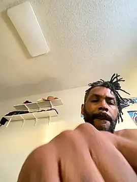 Snapshot of bigdinca chatting on 10/01/25, 05:19 bigdinca online show from 10/01/25, 05:19