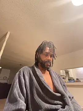 Snapshot of bigdinca chatting on 10/03/25, 12:46 bigdinca online show from 10/03/25, 12:46