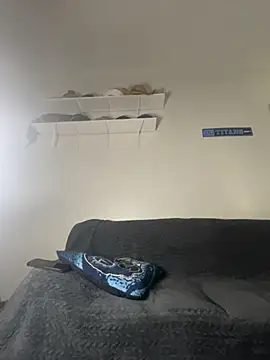 Snapshot of bigdinca chatting on 10/10/25, 04:50 bigdinca online show from 10/10/25, 04:50