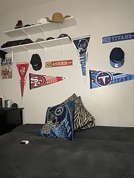 Snapshot of bigdinca chatting on 11/15/25, 10:56 bigdinca online show from 11/15/25, 10:56