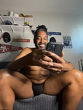 Snapshot of bigdinca chatting on 06/07/26, 01:10 bigdinca online show from 06/07/26, 01:10