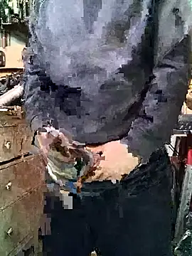 Snapshot of adre84s chatting on 02/03/25, 05:03 adre84s online show from 02/03/25, 05:03