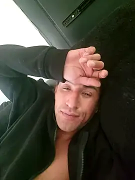 Snapshot of LargeDominoes chatting on 03/17/26, 03:26 LargeDominoes online show from 03/17/26, 03:26