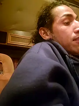 Snapshot of LargeDominoes chatting on 03/22/26, 09:23 LargeDominoes online show from 03/22/26, 09:23