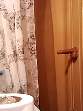 Snapshot of LargeDominoes chatting on 03/23/26, 06:17 LargeDominoes online show from 03/23/26, 06:17