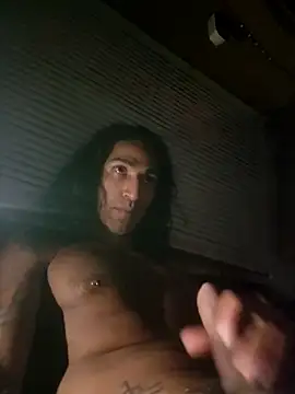 Snapshot of LargeDominoes chatting on 03/26/26, 04:40 LargeDominoes online show from 03/26/26, 04:40