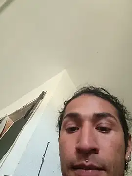 Snapshot of LargeDominoes chatting on 04/18/26, 08:31 LargeDominoes online show from 04/18/26, 08:31